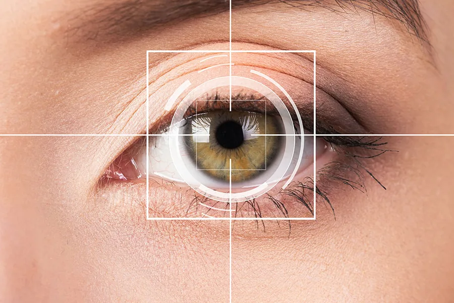Femto-LASIK – Auge mit Diagnostik-Overlay